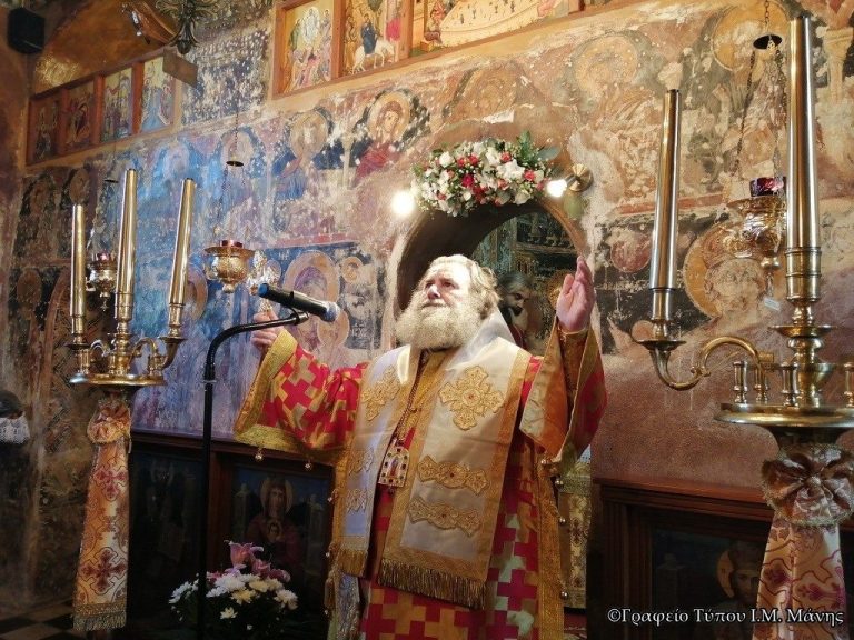 «Το κακό θα μεγαλώνει όσο δεν θα δεχόμαστε τον λόγο τού Θεού»