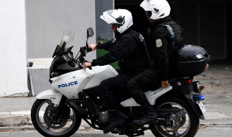 Τσάκωσαν Τούρκους στρατιωτικούς στην Αθήνα με πλαστές Ελληνικές ταυτότητες!