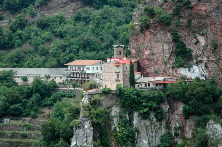 Το μοναστήρι της Παναγίας Προυσιώτισσας