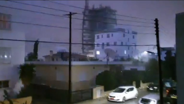 Χαλασμός σε όλη την Κύπρο, βροχή και ισχυροί άνεμοι έως και 8 Μποφόρ!