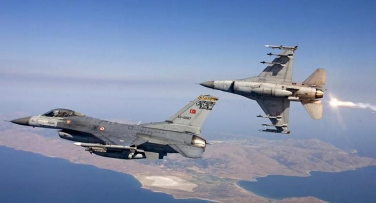 Παραβιάσεις στο Αιγαίο, παραμένουν προκλητικοί οι Τούρκοι