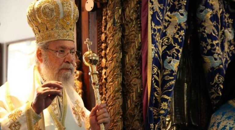 Αρχιεπίσκοπος Κύπρου: «Θέατρο του παραλόγου»