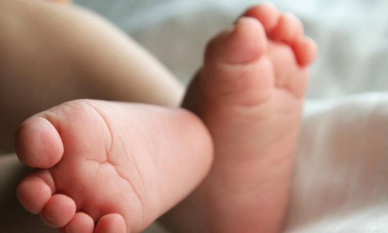 Βρέφος εντοπίστηκε νεκρό από τους γονείς του τα ξημερώματα στη Λεμεσό