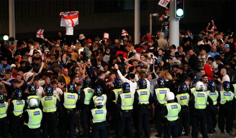 Πειθαρχική έρευνα από UEFA εναντίον Αγγλικής Ομοσπονδίας Ποδοσφαίρου